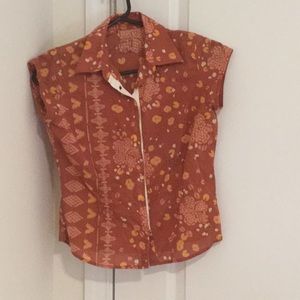 Mountain Hardwear short sleeve top